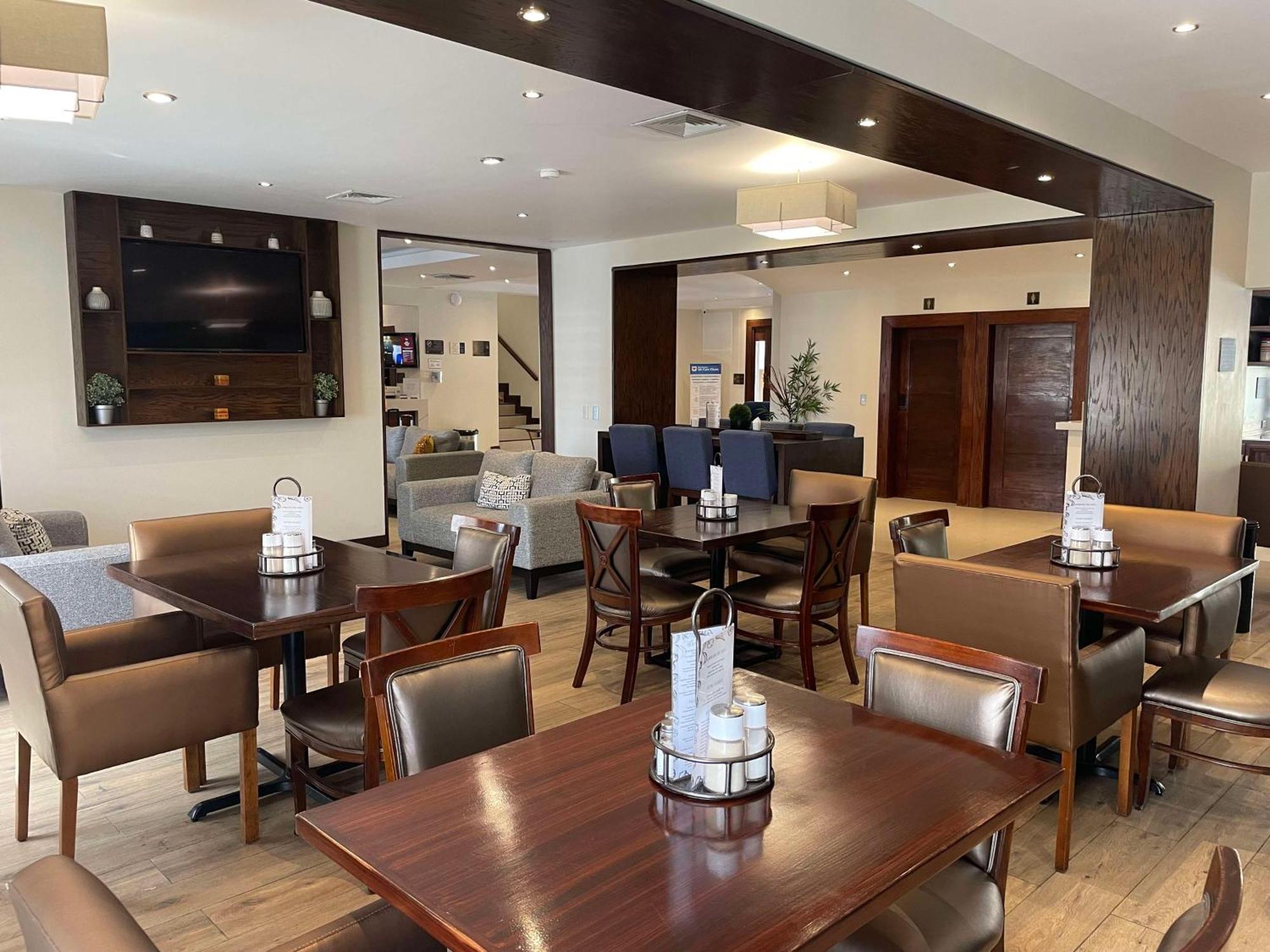Best Western Plus Chihuahua Aeropuerto Экстерьер фото